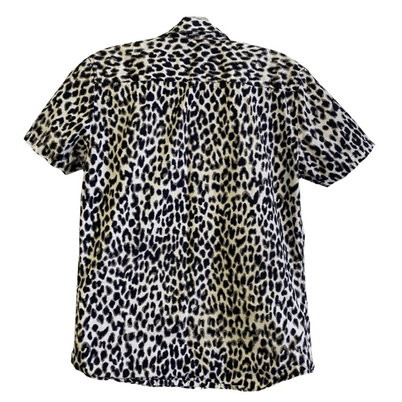 Printed Short-Sleeve Button-Down - Picture 2 of 3